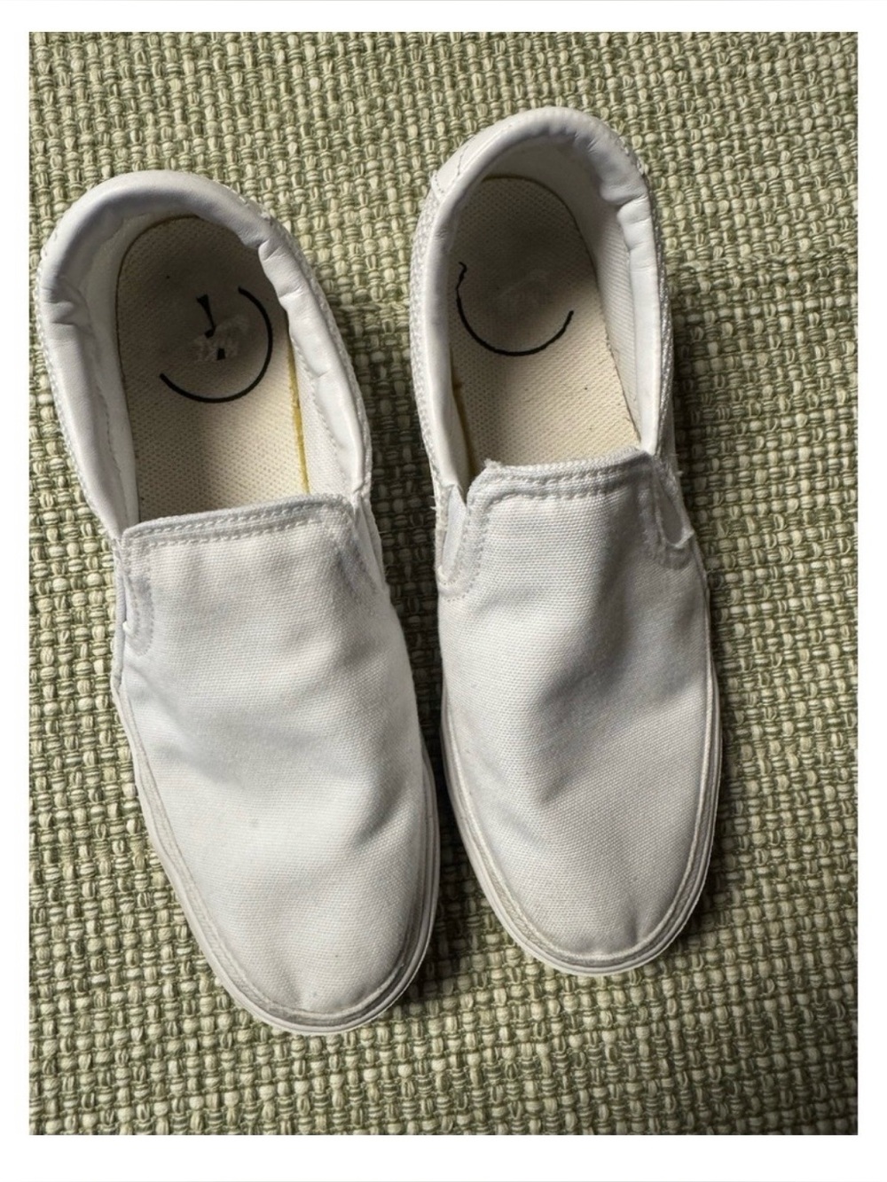 Nike Women’s canvas slip on 8
